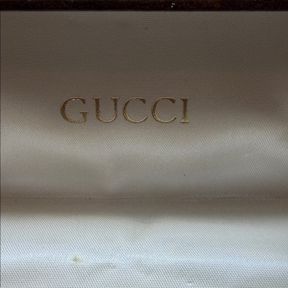 Vintage Gucci Gold Watch with Colorful Bezels - Picture 12 of 15